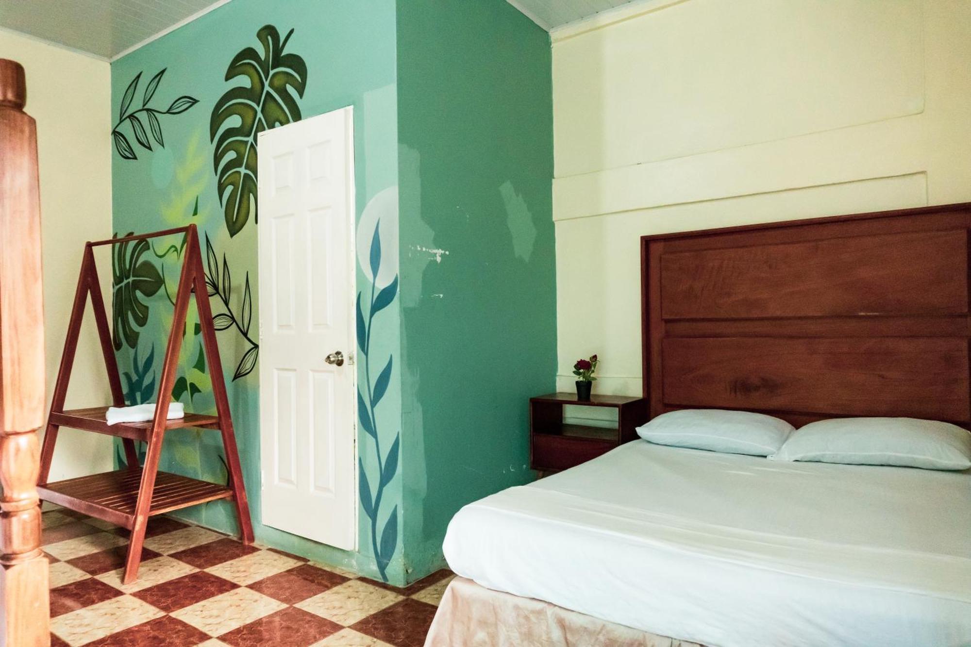 Hostal Eden Moyogalpa Exterior photo