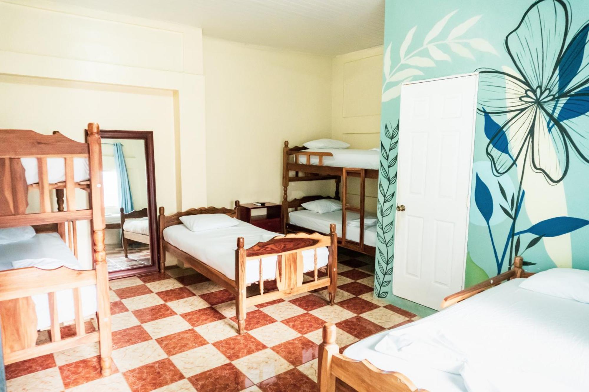 Hostal Eden Moyogalpa Exterior photo